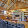 Отель New! Gorgeous Hill Country Cabin Just Minutes From Main St!, фото 8