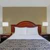 Отель SureStay Plus Hotel by Best Western Drumheller, фото 2