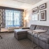 Отель La Quinta Inn & Suites Orlando Lake Mary в Лейке Мэри