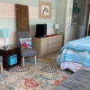Отель Hibiscus Retreat - Cozy Studio Close to Beach- Shared Hot Tub, фото 4