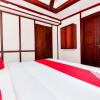 Отель OYO 25089 Gold River Indraprastha Houseboat, фото 17
