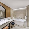 Отель DoubleTree by Hilton Dubai - Business Bay, фото 30