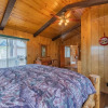 Отель Moonridge Manor - Very Lovely Cabin In A Quiet Neighborhood With An Amazing Hot Tub! 4 Bedroom Home, фото 6