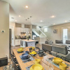 Отель Stylish Houston Townhome ~ 3 Mi to Downtown!, фото 11