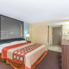 Отель Super 8 by Wyndham Wichita Airport, фото 5