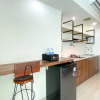 Отель Minimalist And Strategic Studio Apartment At Grand Kamala Lagoon, фото 7