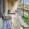 Отель Comfy Disney Themed Oasis 1br Near Parks 1 Bedroom Townhouse by Redawning, фото 7