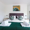 Отель Town Center 2 bed Serviced Apartment 8, фото 11