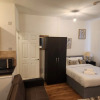 Отель Immaculate 1-bedroom in Greenhithe, фото 4