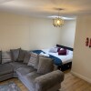 Отель Luxurious Luton Town Centre Studio Apartment в Лутоне