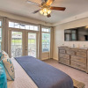 Отель Lakefront Condo w/ Lake Access, 4 Mi to Oaklawn!, фото 15