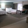 Отель Hampton Inn & Suites Alliance, фото 21