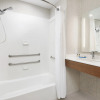 Отель Holiday Inn Express & Suites Salem, an IHG Hotel, фото 9