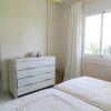 Отель Signature Lindin Cottage Room 2 в Эйрдрях