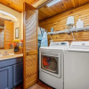 Отель Barenberg Cabin - Secluded Unobstructed Panoramic Smoky Mountains View with Two Master Suites, Loft , фото 4