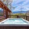 Отель Bearly Heaven, 2 Bedrooms, Fireplace, Hot Tub, WiFi, Pool Table, Sleeps 8, фото 15