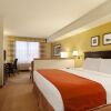 Отель Country Inn and Suites By Carlson Dundee, фото 7
