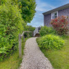 Отель Cozy Narragansett Cottage w/ Dock & Outdoor Shower, фото 1