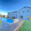 Отель Luxurious Mangethe Suite - 2206, фото 1