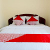 Отель OYO 1126 Trio R Kost Syariah, фото 15