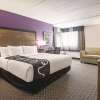 Отель La Quinta Inn & Suites by Wyndham Portland, фото 7