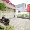Отель RedDoorz Syariah near Gelora Delta Sidoarjo, фото 9