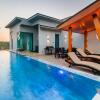 Отель Elemental 5Fl Infinity Pool Seafront Villas, фото 11