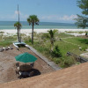 Отель Sun N Fun Beachfront Vacation Rentals, фото 10