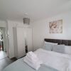 Отель Beautiful 2-bed Apartment in Barking, фото 9