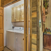 Отель Eclectic Cabin w/ Hot Tub: 1 Mi to Ober Gatlinburg, фото 4