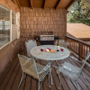 Отель Aztex Retreat - Three Bedroom Cabin, фото 14