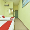 Отель OYO 90736 Lh Resak Motel, фото 26