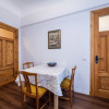 Отель Stories Writer's AP 40sqm Renovated Free parking, фото 3