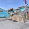 Отель Galveston Getaway w/ Hot Tub: Near Beach!, фото 17