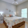 Отель Woodhaven Beach Club 2 Bedroom Bungalow by Redawning, фото 7