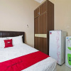 Отель RedDoorz Syariah near Mercu Buana University, фото 6