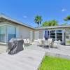 Отель Stunning and Spacious 4 3 5 House in Hollywood Beach With Pool and Patio, фото 20