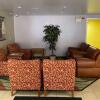 Отель All Seasons Inn & Suites, фото 11