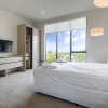 Отель Private 3 Bedroom with Ensuite Bathrooms, фото 3