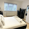 Отель Charming 3-bed Home Minutes From City Centre, фото 3