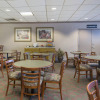 Отель Lamplighter Inn & Suites - South, фото 15