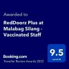 Отель RedDoorz Plus at Malabag Silang - Vaccinated Staff, фото 19