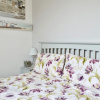 Отель Dalry 2 Bedroom Flat, фото 2
