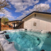 Отель Bayer Guest Haus-hot Tub and Fire Pit, фото 14