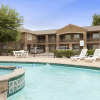 Отель Howard Johnson by Wyndham Grand Prairie Near Lone Star Park, фото 9