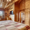 Отель Ern864 - The Cedars - Great Location! Close To All The Action! 5 Bedroom Cabin by RedAwning, фото 14