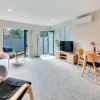 Отель Beautifully Styled 2BR w 2 Carparks & Aircon, фото 9