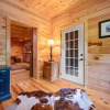 Отель Underlook Cabin-secluded Cabin With Wifi Large Deck Gas Grill Wood Fireplace, фото 5