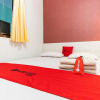 Отель RedDoorz Plus @ Jalan Pumorow Manado, фото 9