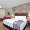 Отель La Quinta Inn & Suites by Wyndham Bloomington, фото 29
